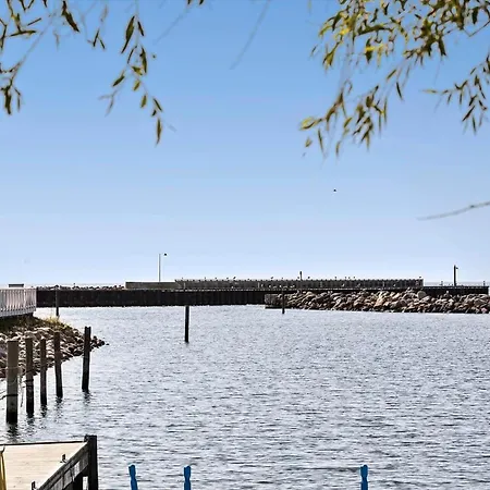 4105-borre-klintholm-havneby-5 * Borre