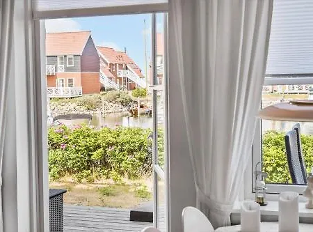 4105-borre-klintholm-havneby-5 * Borre
